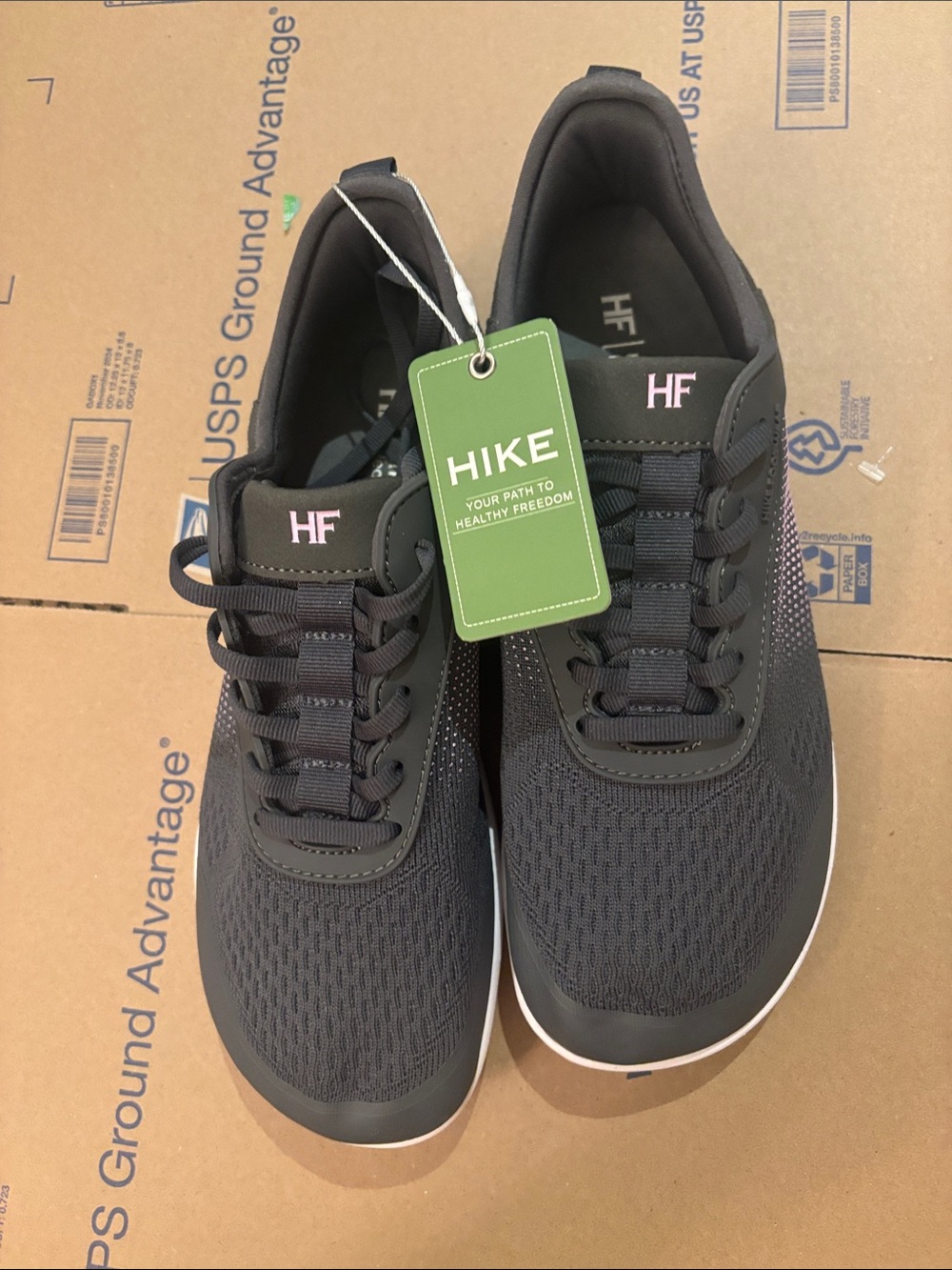 NWT HIKE HF Women's Sneakers Shoes size 10